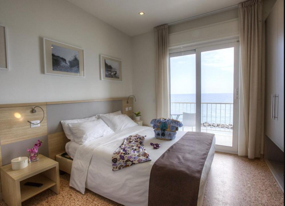 Hotel La Baia Diano Marina Extérieur photo