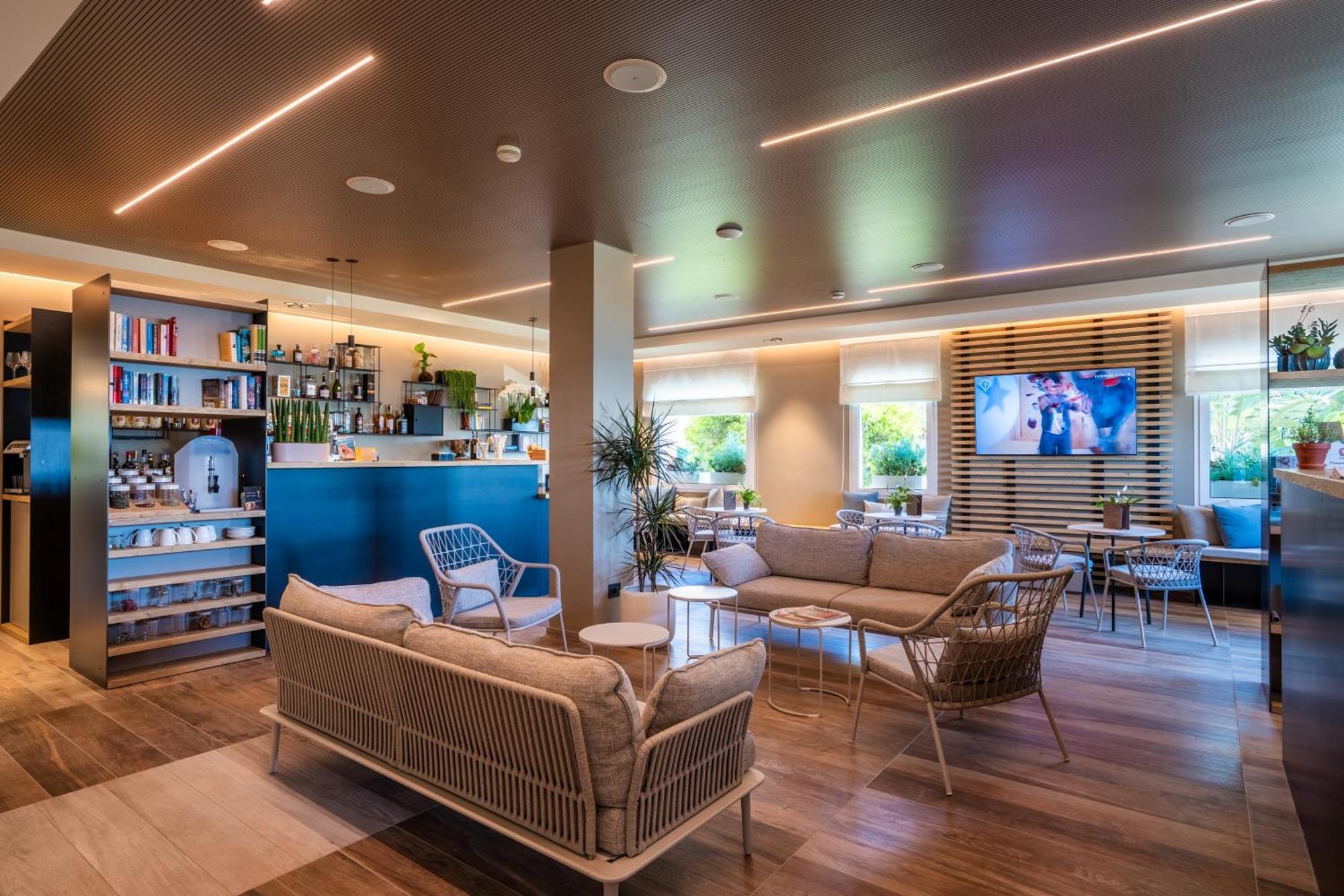 Hotel La Baia Diano Marina Extérieur photo